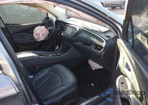 2019 Buick Envision Fwd Essence z USA, uszkodzony, nr VIN LRBFXCSA5KD027198